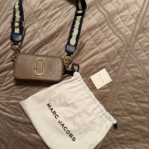 Marc Jacob’s purse - Picture 1 of 5